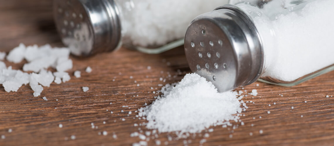 3 truques para tirar a umidade do sal